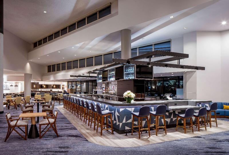 هتل Hyatt Regency Santa Clara