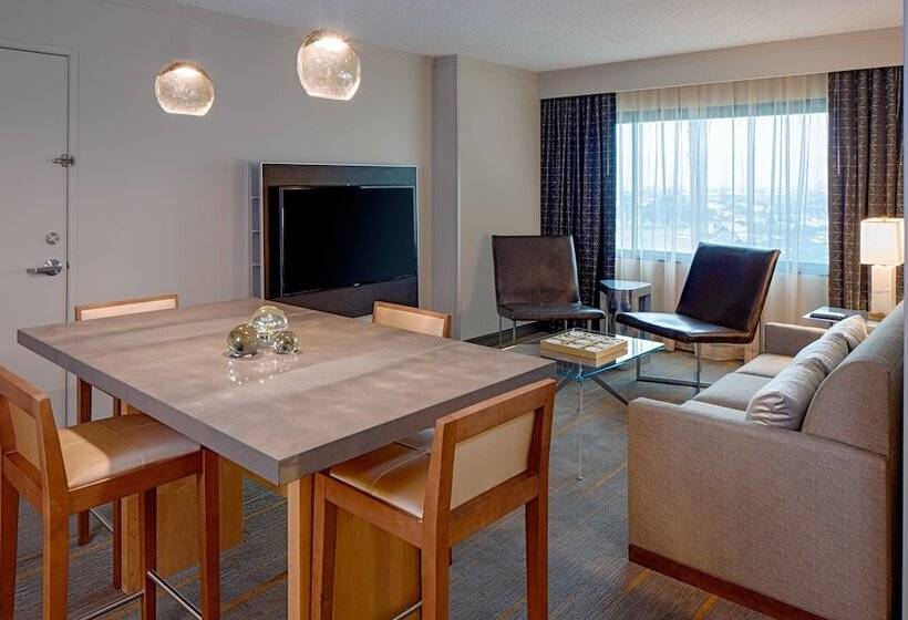 هتل Hyatt Regency Santa Clara