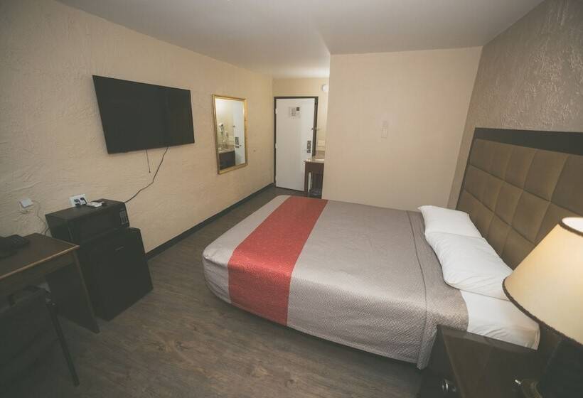 호텔 Economy Inn