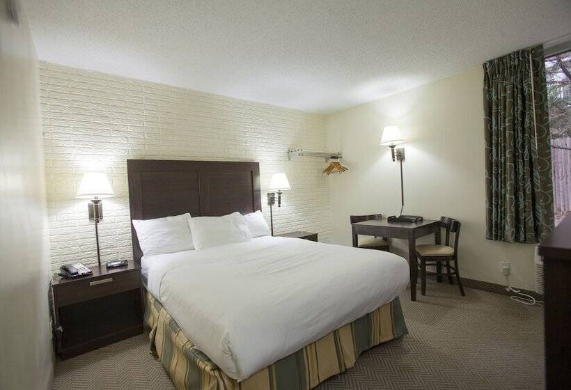 هتل Inns Of Virginia Arlington