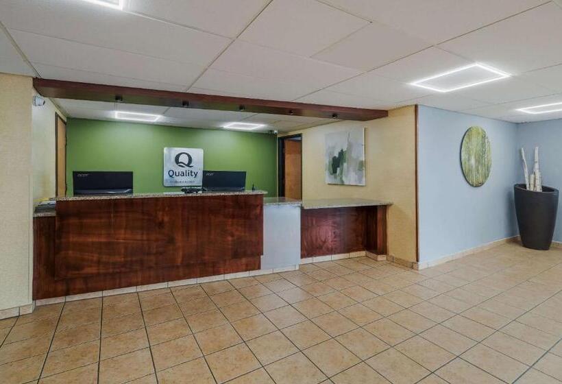 בית מלון כפרי Quality Inn  Denton