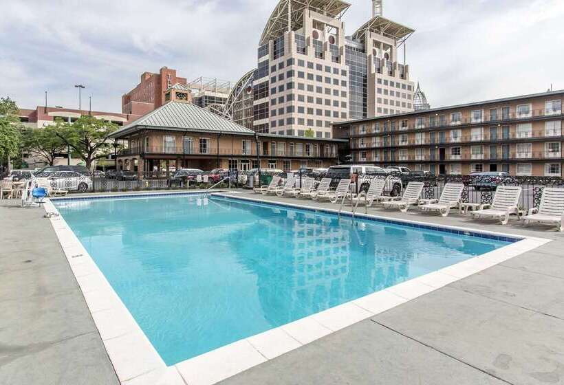 هتل Quality Inn Downtown Historic District