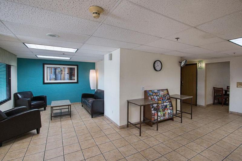 בית מלון כפרי Rodeway Inn Austin