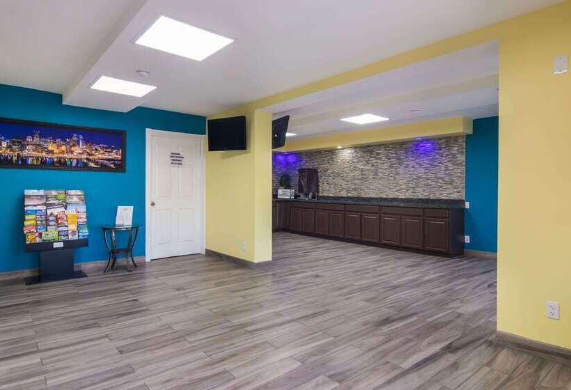 酒店 Rodeway Inn & Suites Monroevillepittsburgh