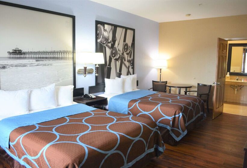 هتل Super 8 By Wyndham Galveston