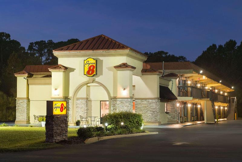 فندق Super 8 By Wyndham Ormond Beach