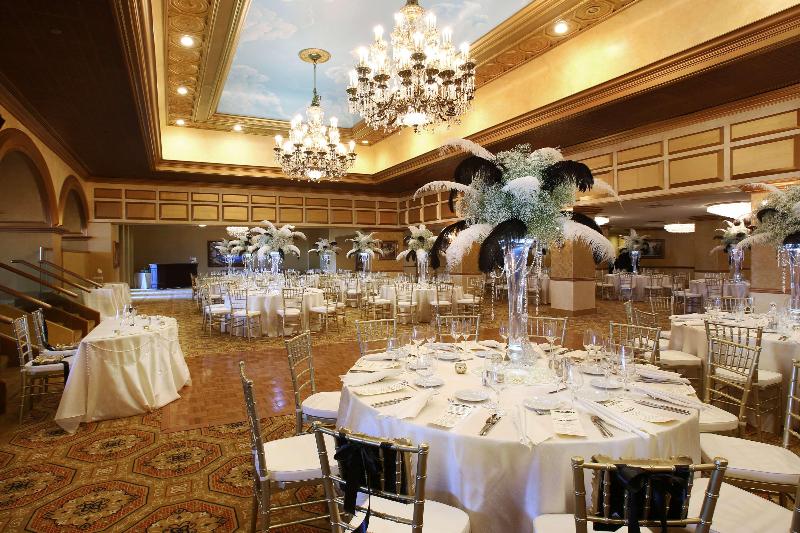 ホテル The Claridge