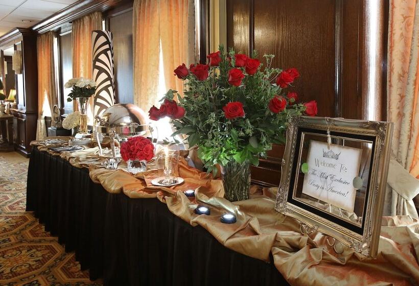 ホテル The Claridge