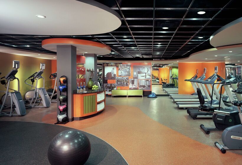 هتل The Curtis Denver  A Doubletree By Hilton
