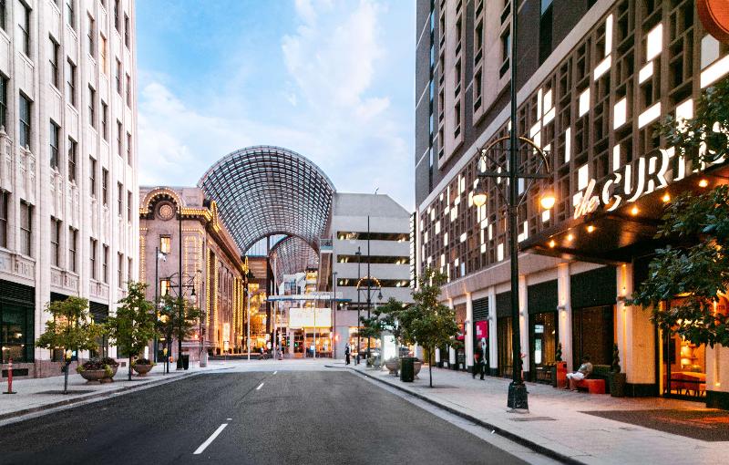 هتل The Curtis Denver  A Doubletree By Hilton