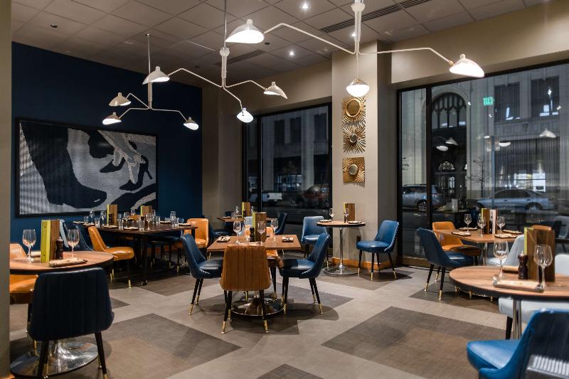 هتل The Curtis Denver  A Doubletree By Hilton