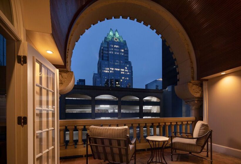 هتل The Driskill