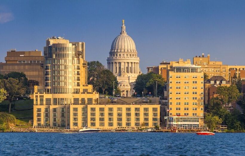 هتل The Edgewater