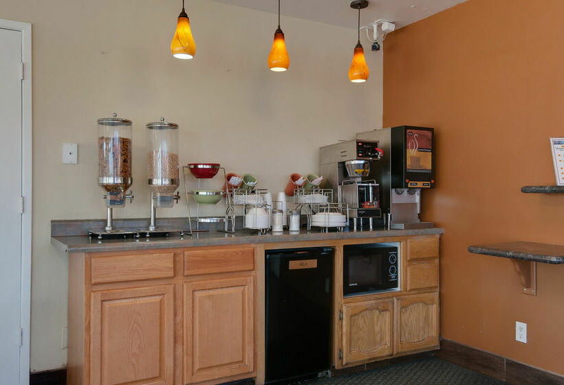 בית מלון כפרי Vagabond Inn Bakersfield