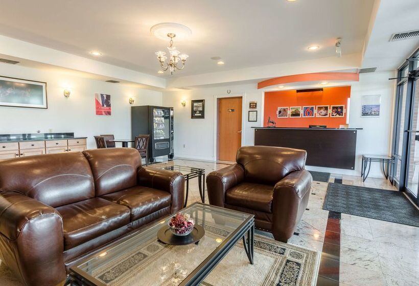 Motel 6 Lexington, Va