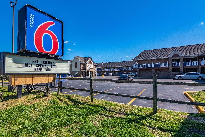 Motel 6 Portsmouth, Va