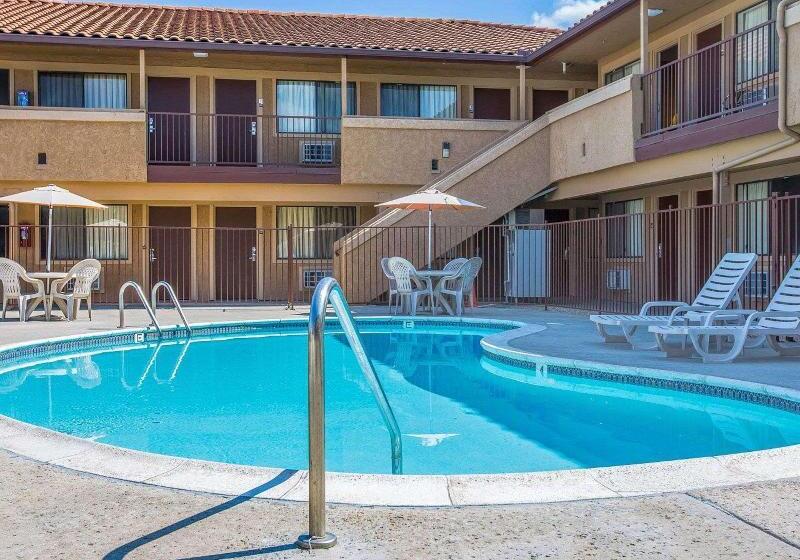 مُتل Rodeway Inn Santee San Diego East