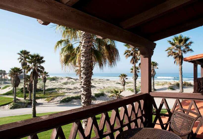 استراحتگاه Zachari Dunes On Mandalay Beach, Curio Collection By Hilton