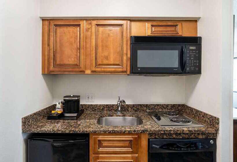 Doubletree By Hilton Houston Medical Center Hotel & Suites