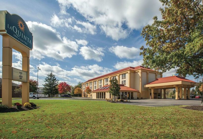 هتل Majestica Inn And Suites