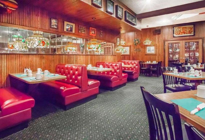 فندق Clarion Inn  Airport University