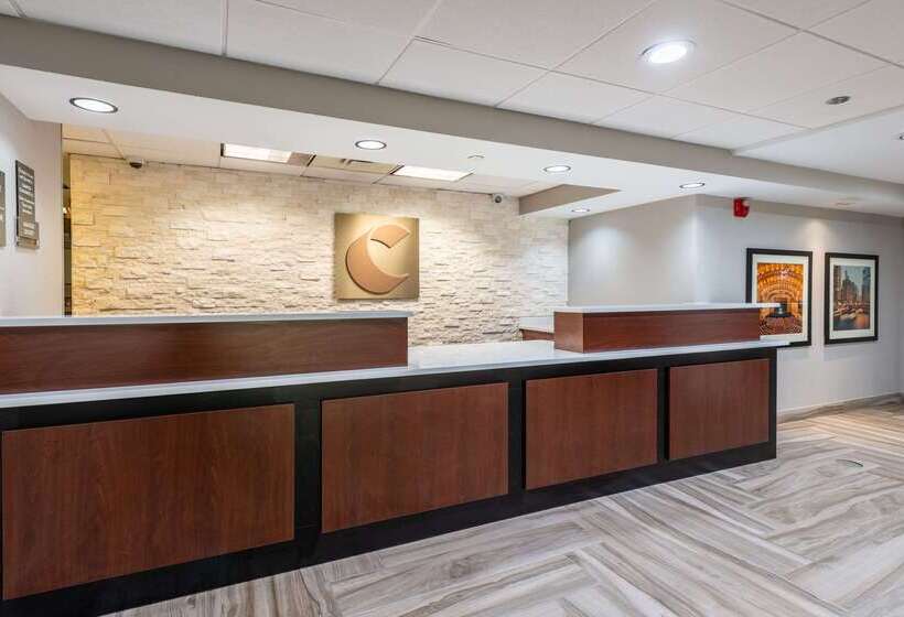 هتل Comfort Inn Chicago Schaumburg  O Hare Airport