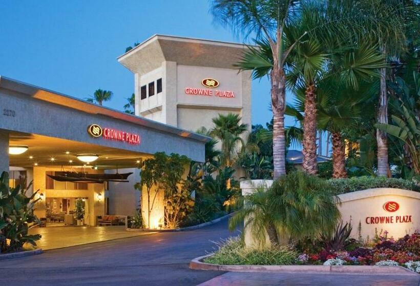 هتل Crowne Plaza  Mission Valley