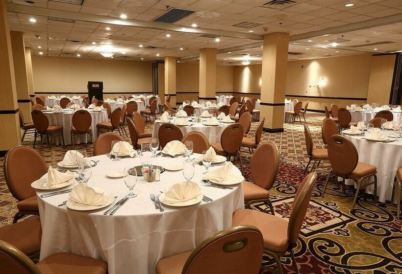 فندق Radisson  Oklahoma City Northwest