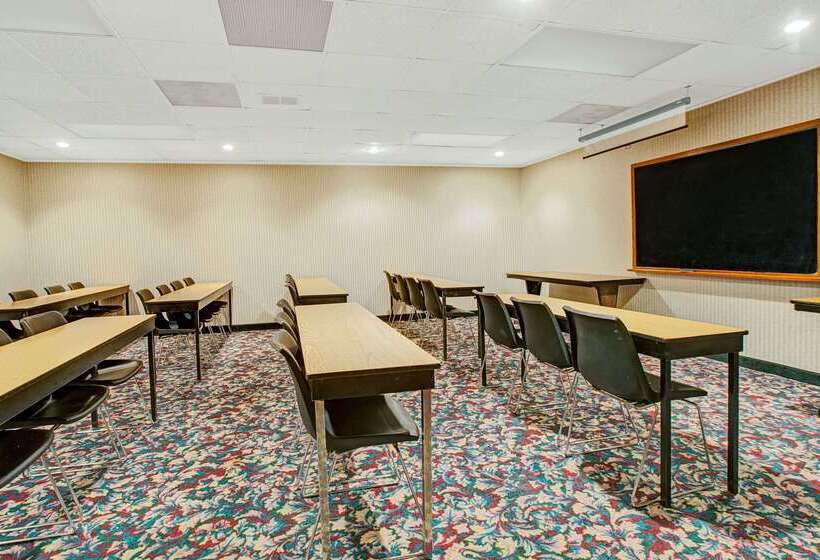 酒店 Days Inn By Wyndham Parsippany