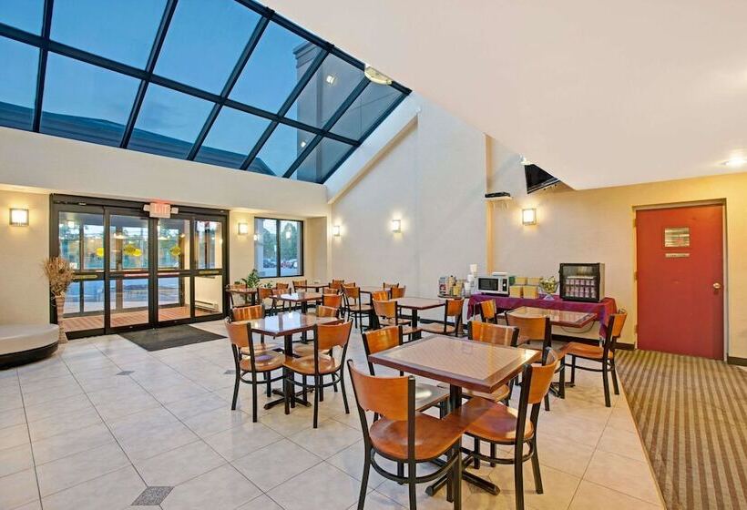 酒店 Days Inn By Wyndham Parsippany