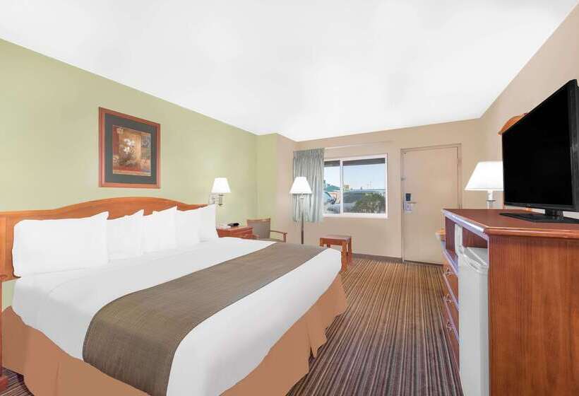 هتل Days Inn By Wyndham Roswell