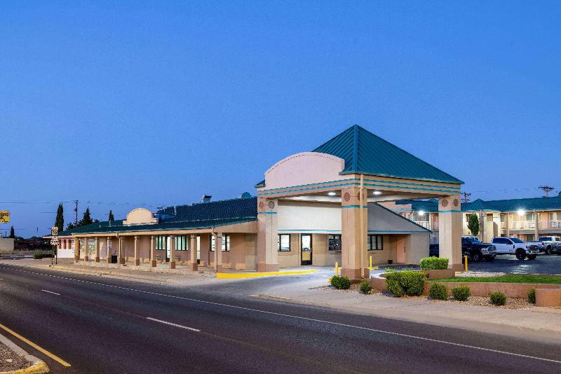 هتل Days Inn By Wyndham Roswell