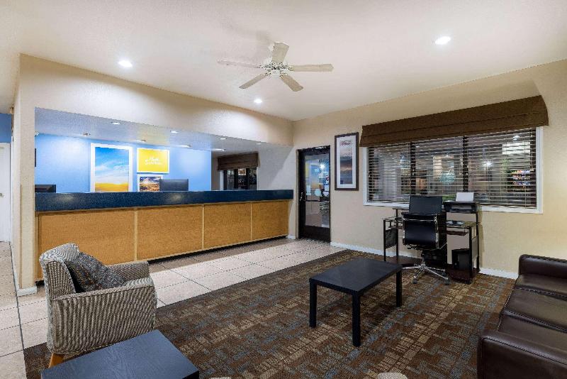 هتل Days Inn By Wyndham Roswell