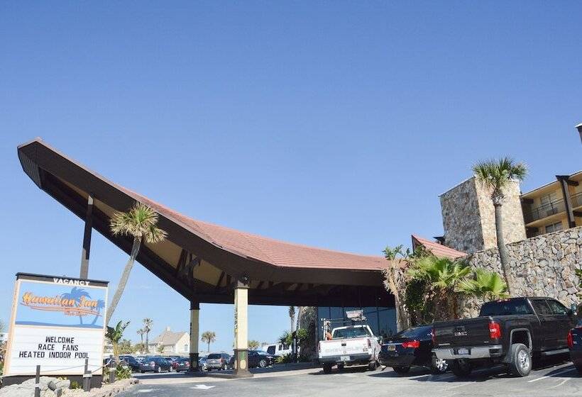 בית מלון כפרי Daytona Beach Hawaiian Inn