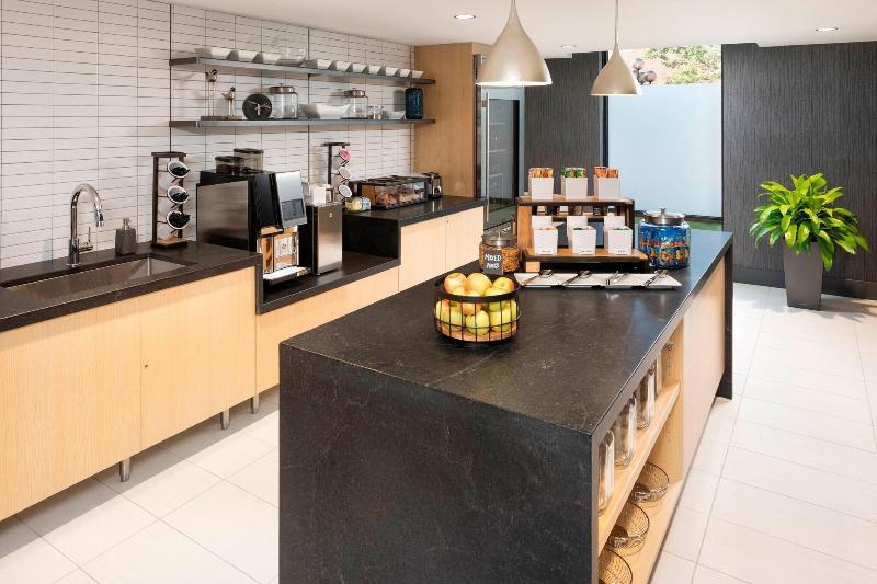 Delta Hotels By Marriott Minneapolis Northeast