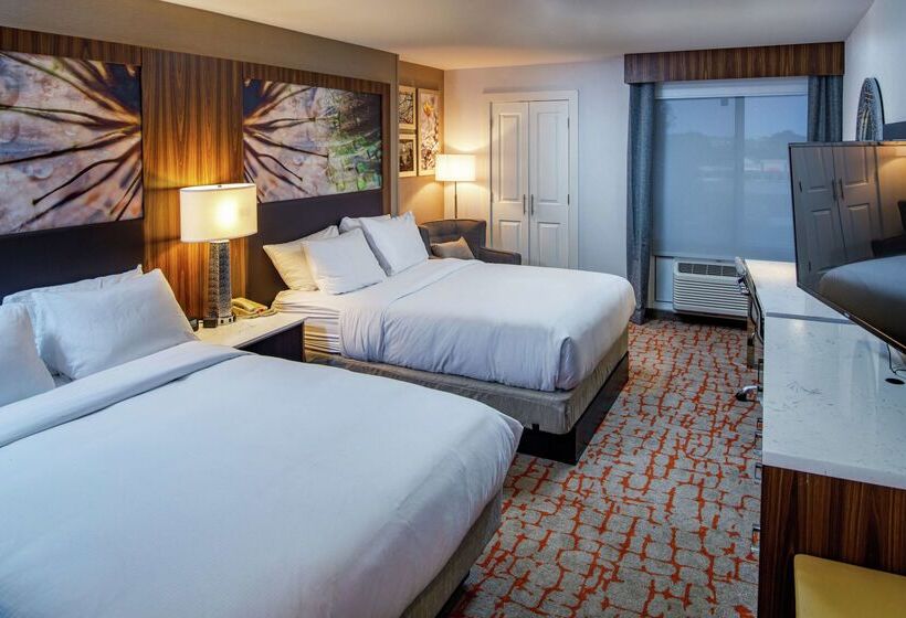 هتل Doubletree By Hilton Appleton