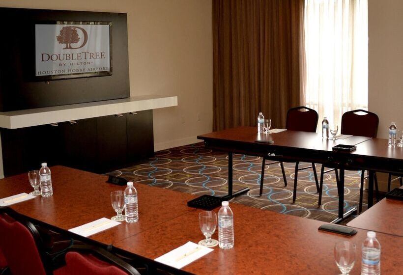 هتل Doubletree By Hilton Houston Hobby Airport