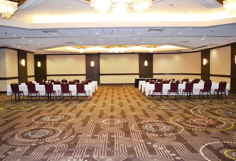 هتل Doubletree By Hilton Houston Hobby Airport