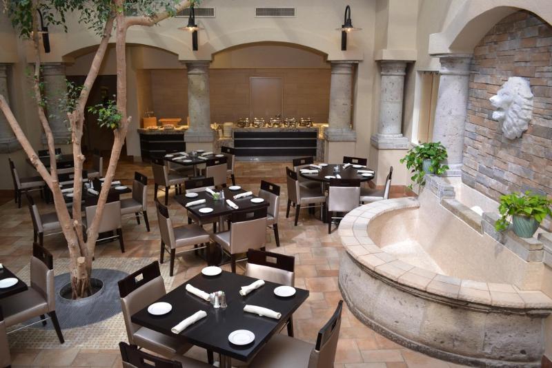 هتل Doubletree By Hilton Houston Hobby Airport
