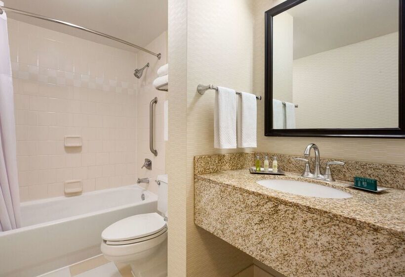 Doubletree By Hilton Houston Medical Center Hotel & Suites