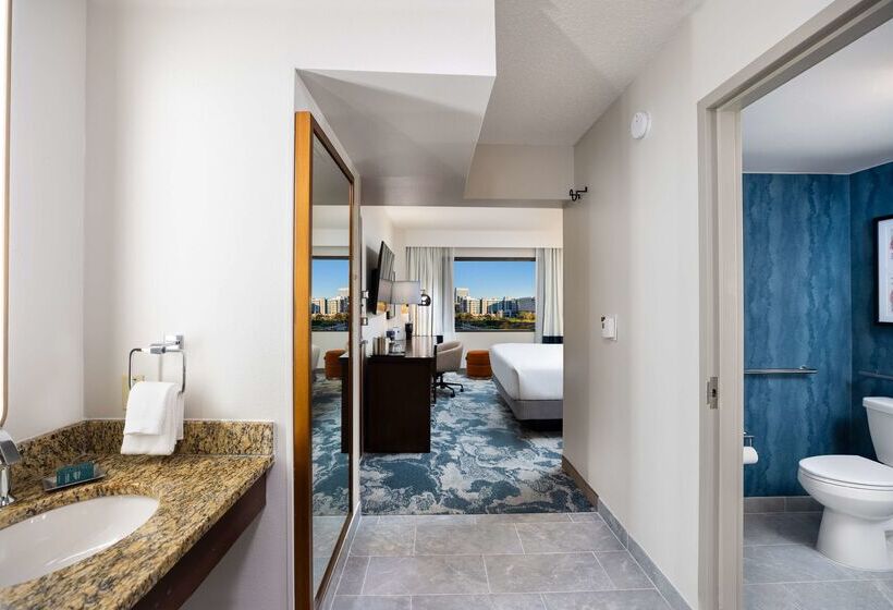 Doubletree By Hilton Houston Medical Center Hotel & Suites