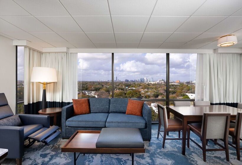 Doubletree By Hilton Houston Medical Center Hotel & Suites