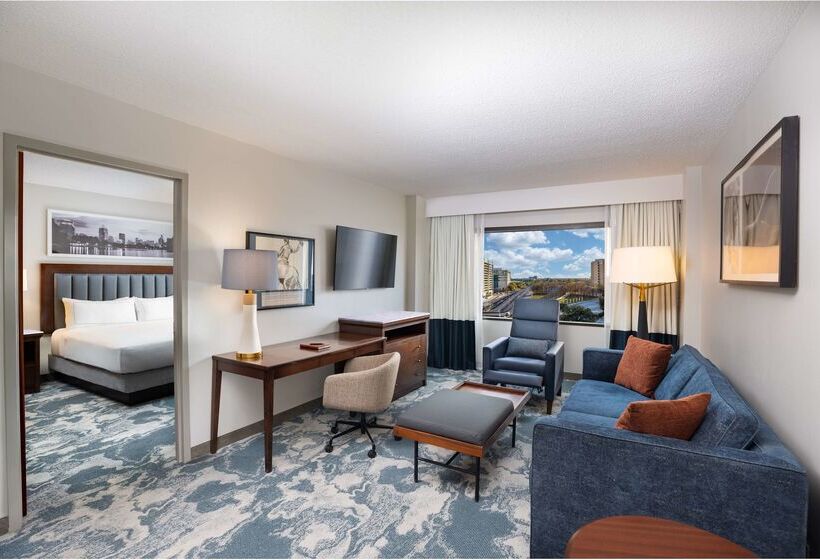 Doubletree By Hilton Houston Medical Center Hotel & Suites