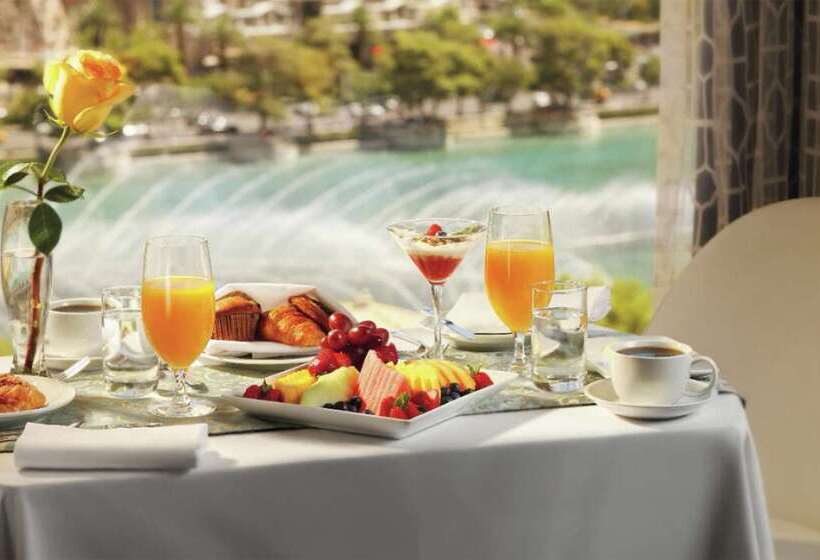 هتل Doubletree By Hilton Jamestown