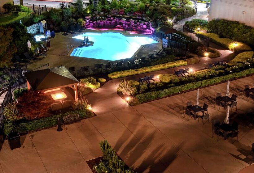 Doubletree By Hilton Hotel Pleasanton At The Club