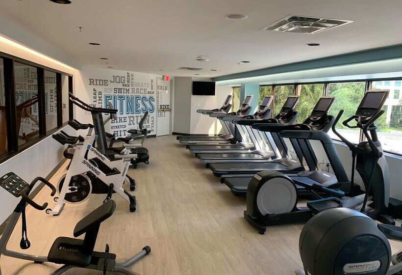 בית מלון כפרי Doubletree By Hilton Tampa Rocky Point Waterfront