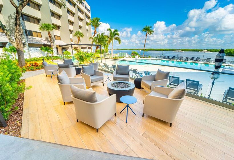 בית מלון כפרי Doubletree By Hilton Tampa Rocky Point Waterfront