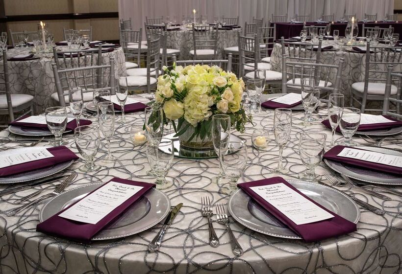 호텔 Doubletree Suites By Hilton Charlotte Southpark