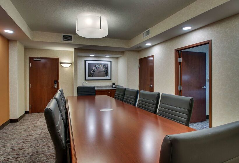 호텔 Drury Inn & Suites Findlay