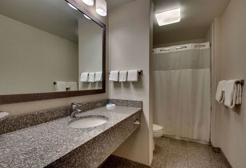 호텔 Drury Inn & Suites Findlay